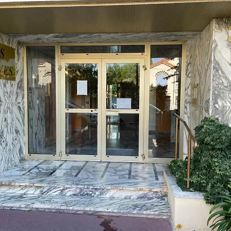 Apartmán Les Pins Pinede Terrasse Juan-les-Pins