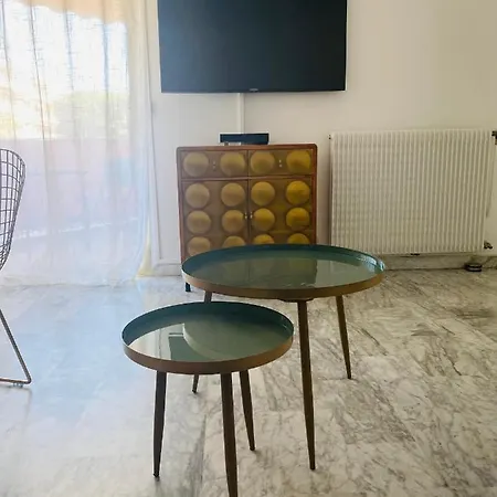 Les Pins Pinede Terrasse דירה *